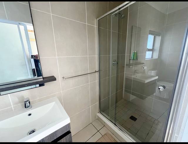 2 BEDROOM APARTMENT TO LET IN SANDOWN ESTATE